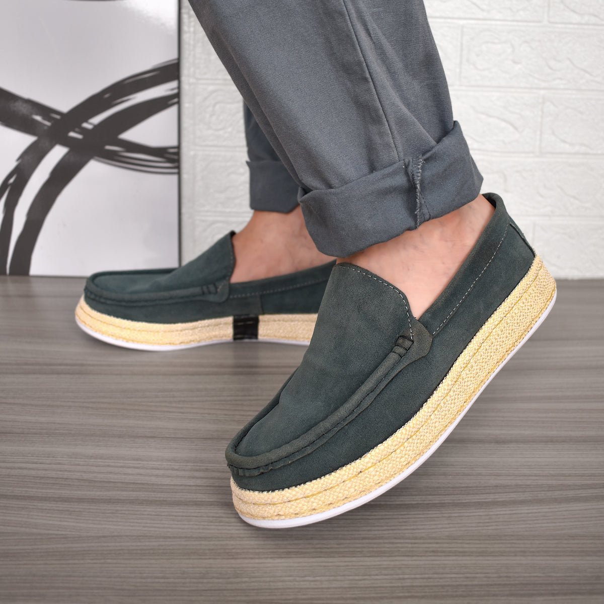 gid://shopify/MediaImage/24691972538462